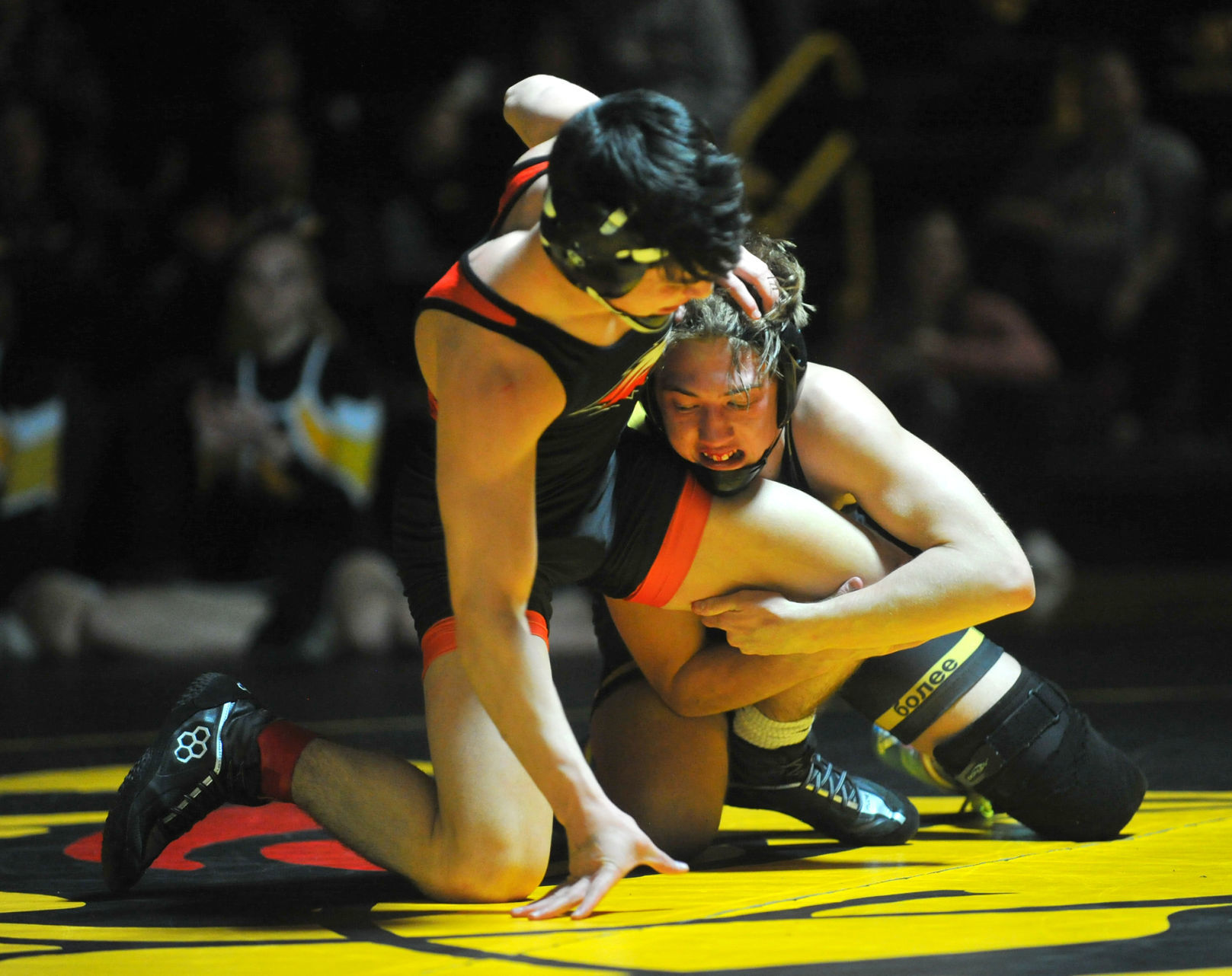 021220-qc-spt-bett-wrestling-670